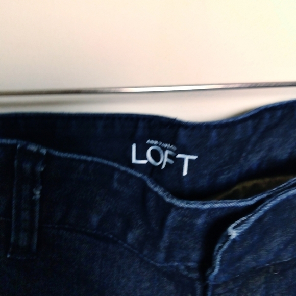 LOFT Dark Wash Modern Flare Jeans Size 2 - Picture 6 of 8